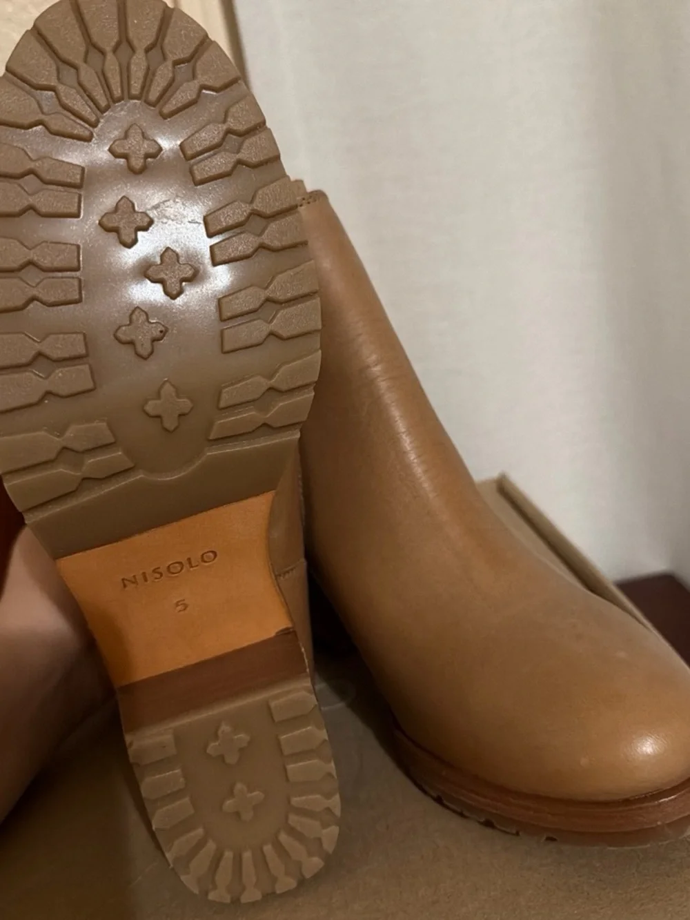 Nisolo brown almond